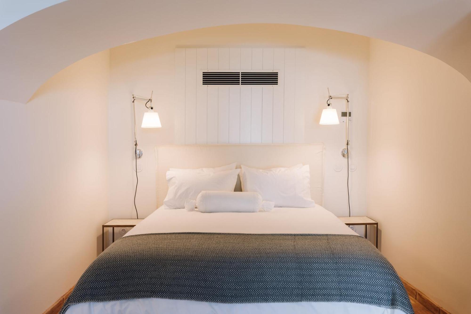 Travassos 11 Otel Elvas Oda fotoğraf